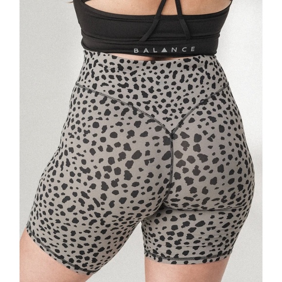 *Sold* Balance Athletica Snow Leopard Ascend Rider - Picture 2 of 5